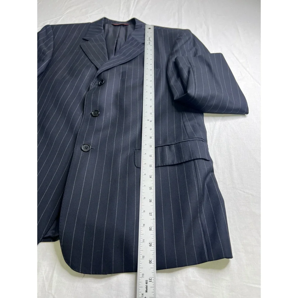 Pronto Uomo Couture command attention